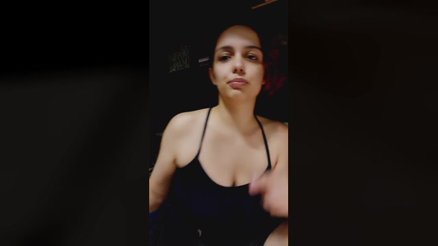 Yve_Zveel 16-02-2022 boobs 