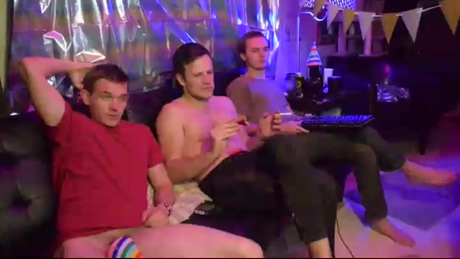 hollandhousestudios  16-02-2022 video toys