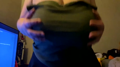 lulbun22 15-02-2022 striptease 
