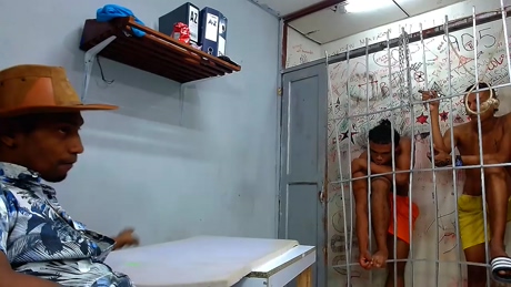 the_jail_hot  17-02-2022 video kissing