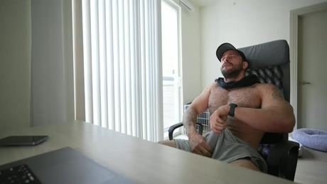 brucestryker  18-02-2022 video bigass