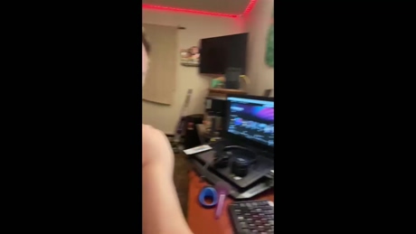 0trickortreat0  20-02-2022 video strip