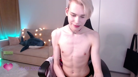 215_mikee  19-02-2022 video gag