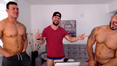 fitderek_muscleandrew  20-02-2022 video bicurious