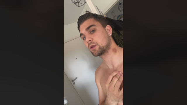 365dni83691  21-02-2022 Recorded Video kiss