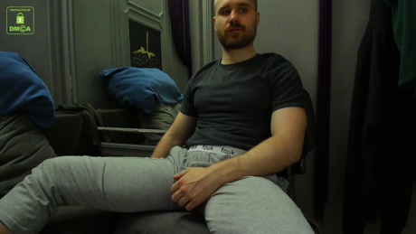 LorenzoLux  21-02-2022 video horny