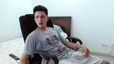 Baby_Santi2002  22-02-2022 video striptease