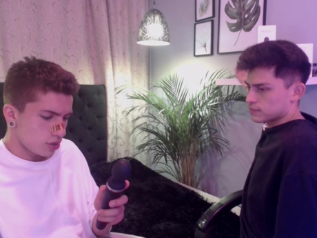 proyect_guys  23-02-2022 Recorded Video kiss