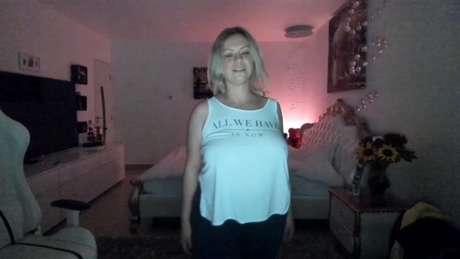 kiradivine  24-02-2022 blowjob Females