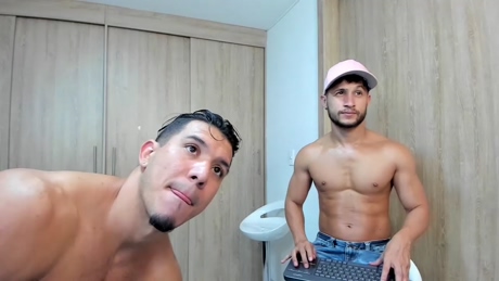 poloandpaul  25-02-2022 video sexyfeet