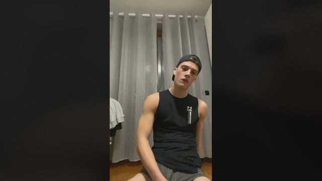 Steven0807  26-02-2022 video sexyfeet