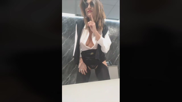Selene1975 27-02-2022 yummy 