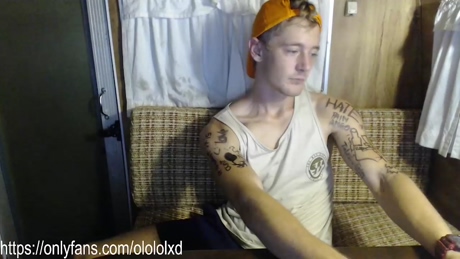 nezzey  26-02-2022 video kiss