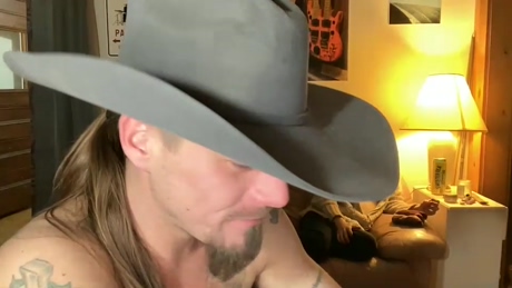 jpawn0819  01-03-2022 video kissing