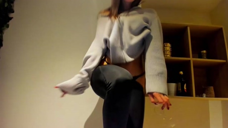 ellie_leen  02-03-2022 fuckpussy Females