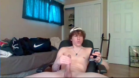 idk_why_im_here8  01-03-2022 video yummy