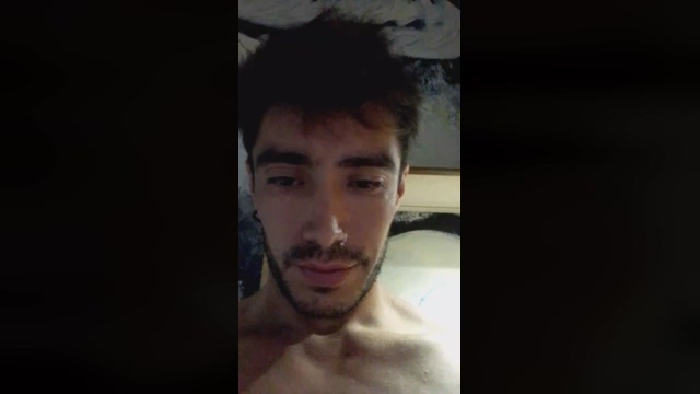 AgustinBDxxx  03-03-2022 video kissing