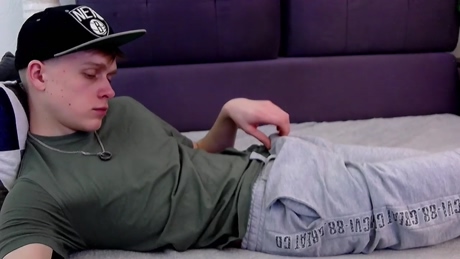 colinn_keri  03-03-2022 video kissing