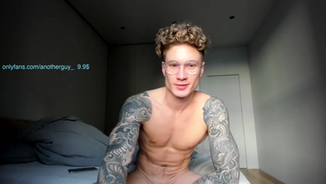 anotherguyonyourscreen  04-03-2022 video Topless