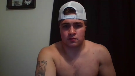 hotstudboy69  04-03-2022 video suckshow