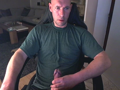 Reeper84  04-03-2022 Recorded Video suck