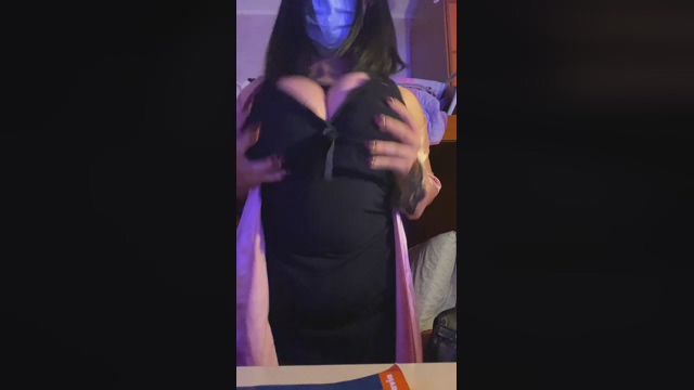 Tettonasexy2001 05-03-2022 striptease 