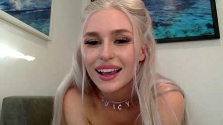 bunnykhalissi 05-03-2022 Topless 