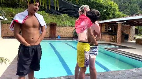 frat_house  04-03-2022 video Topless