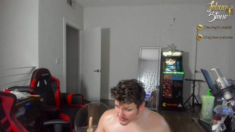 thejohnnystone  05-03-2022 video playtime