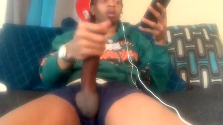 yeahitsrell2  04-03-2022 video suckcock