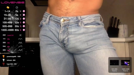 zakoribulo  05-03-2022 video striptease