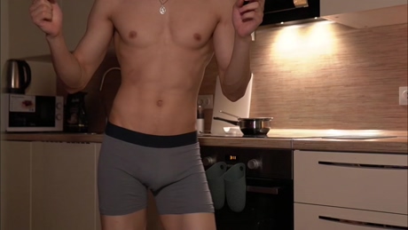 chan_pak  06-03-2022 video bigtoys