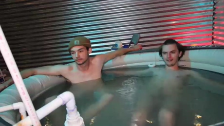 hollandhousestudios  06-03-2022 video gay