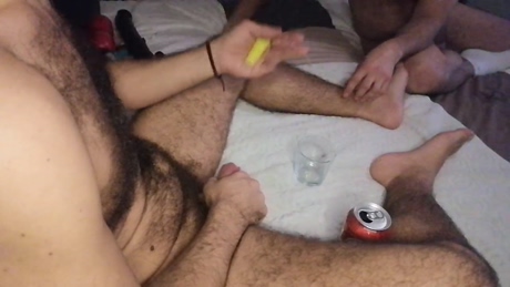 Gaycouple888  07-03-2022 video sexyfeet