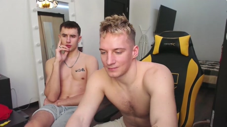 all_inn  08-03-2022 video Webcam