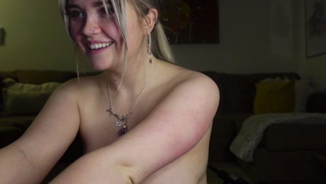 angiefaith 10-03-2022 boobs 