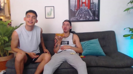 fratguysonline  10-03-2022 video hard