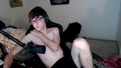 18yrboyhot  11-03-2022 video Webcam