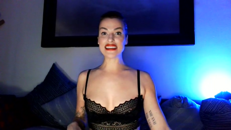 LauraDesiree 10-03-2022 deepthroat 