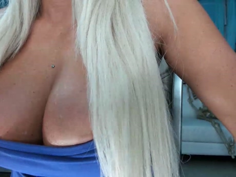 adrianna_fox 11-03-2022 hot 