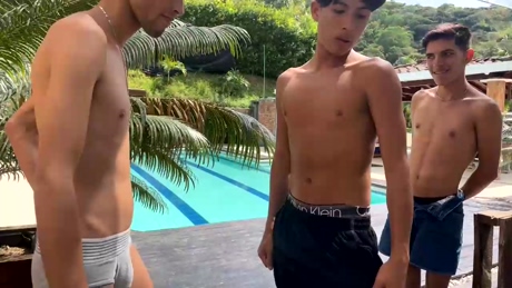 frat_house  10-03-2022 video fingering