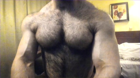 heavenlymuscledbeast  11-03-2022 video love