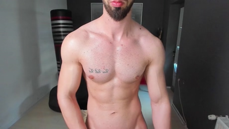 AndySavage  12-03-2022 video striptease