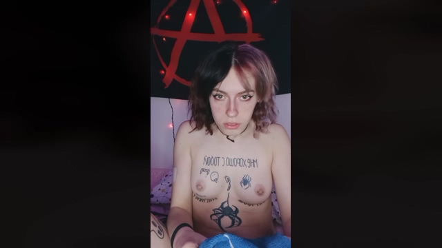 Lilsatansbaby 12-03-2022 boobs 