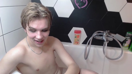 lillariss  13-03-2022 video gay