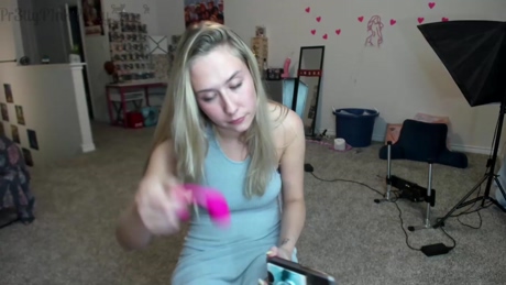 pr3ttyp1nkpussy 15-03-2022 fuckhard 