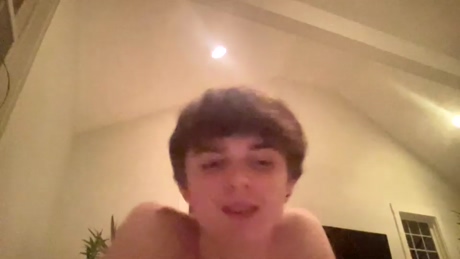 chrishall45  16-03-2022 video fuckass