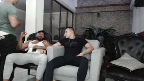 heteros_men  16-03-2022 Recorded Video kissing
