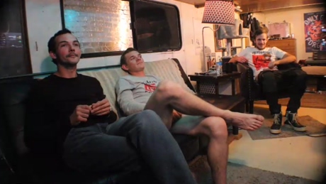 hollandhousestudios  17-03-2022 video amateur