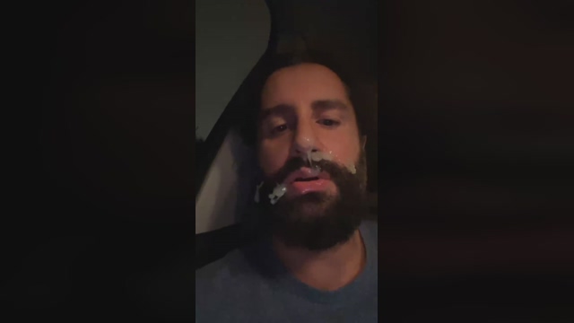 raboadicto  16-03-2022 video kiss